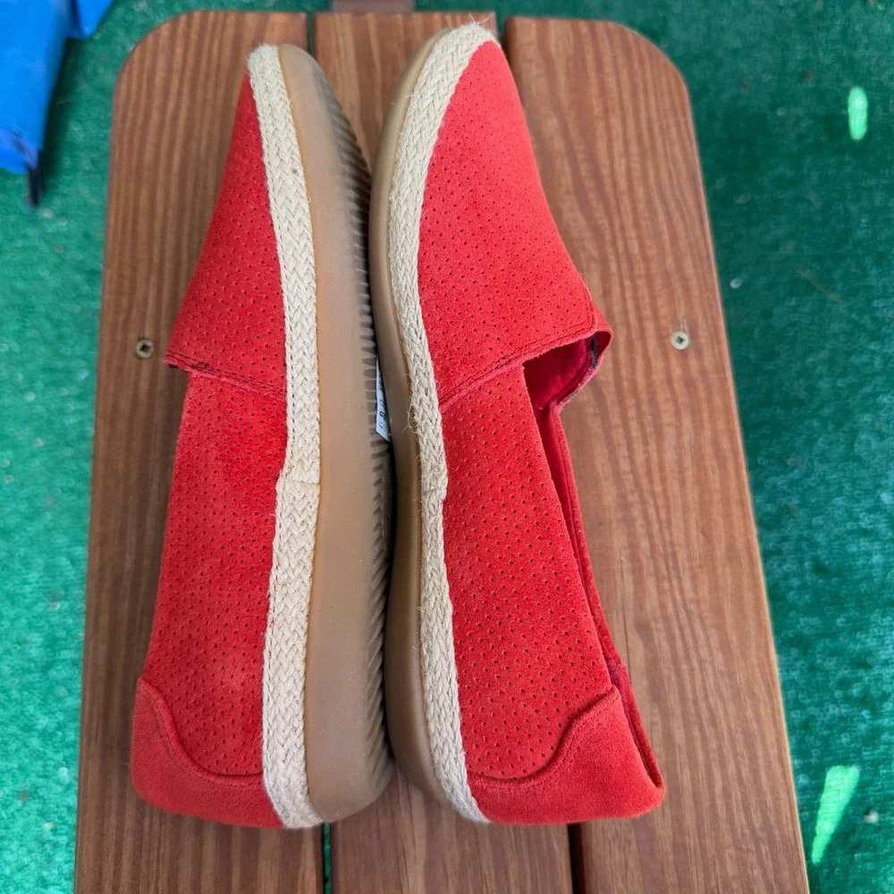 Clarks‎ Danelly Sky Rouge Red Suede Perforated Espadrille Slip On Loafers 8M NEW